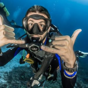 Underwater navigator