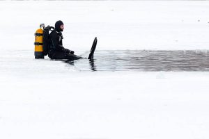 Why ice diving is so special