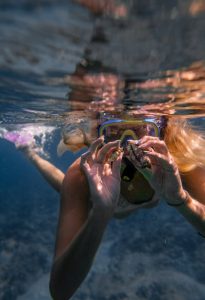 Using a snorkel in scuba diving