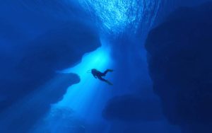 a lost scuba diver