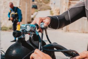 Scuba tank maintainance tips