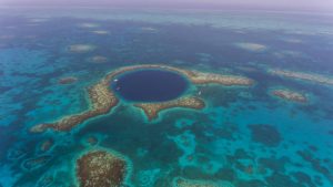 the blue hole if belize 
